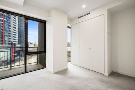 Discover Urban Elegance at Clarendon Towers - Photo 2