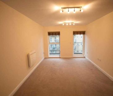 Portland Place, Greenhithe, DA9 - Photo 1