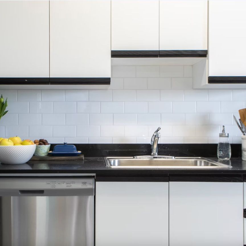 For Lease - 50 Graydon Hall Drive Unit# 403, Toronto, Ontario - Photo 1