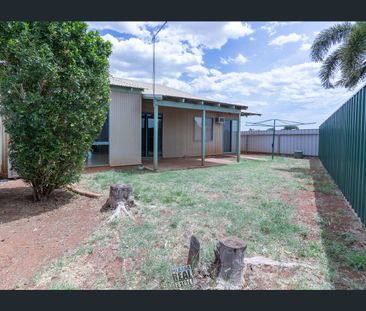 Neat and tidy 3 x 1 that is easy to maintain! - Photo 3