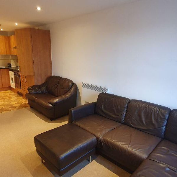 1 bedroom flat to rent - Photo 1