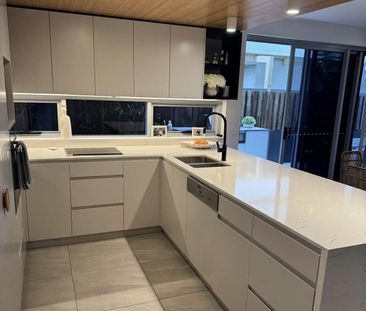 Luxury Coastal Living at Beachlife – Unit 1 / 118 Alexandra Parade,... - Photo 5