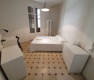 Ronda de Sant Antoni, Barcelona, Catalonia 08001 - Photo 1