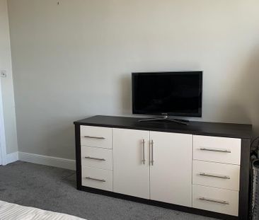 3 bedroom maisonette to rent - Photo 6