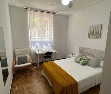 Calle de la Infanta Mercedes, Madrid, Community of Madrid 28020 - Photo 6