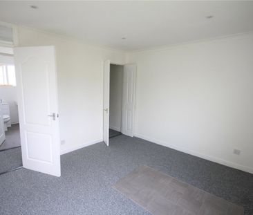 Stonyfield, Bootle, Merseyside, L30 - Photo 4