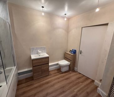 1 Bed Flat, Brunswick Terrace, BN3 - Photo 3