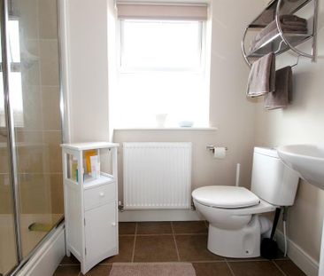 4 bedroom house to rent - Photo 3