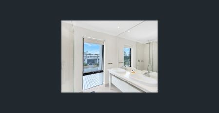 Family Home in The Heights – Pimpama | Break Lease | $750/week from 08/05/2026 (Current $730) - Photo 3