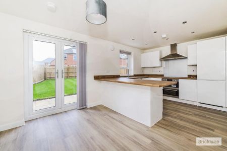 4 bedroom property to rent - Photo 4