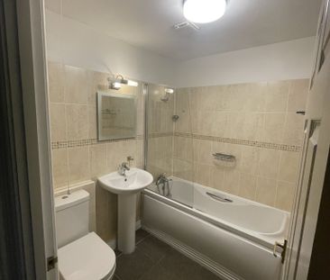 Bloxham Court, Bloxham Village, 3 bed semi detached house - Photo 6