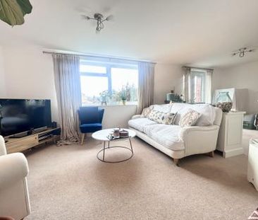 Finchcroft Court, Cheltenham, GL52 - Photo 3