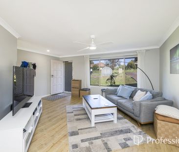 Walk to Local Schools - Spacious 3-Bedroom Coastal Retreat - Photo 1