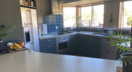 Excellent Family Home - Photo 5