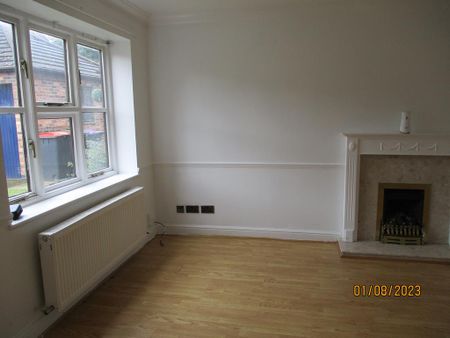 3 bedroom semi-detached house to rent - Photo 3