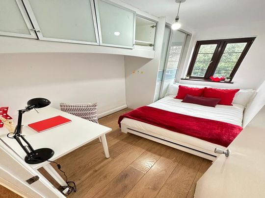 4beds Room Only - Photo 1