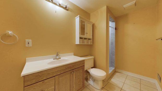 For Lease - 43 Gardiner Drive Unit# Lower, Bradford West Gwillimbury, Ontario - Photo 1