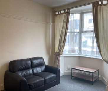 4 bedroom terraced house to rent - Photo 4