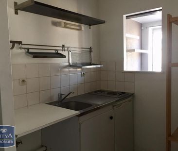 Location Appartement 2 pièces 31m² LILLE 59000 - Photo 3