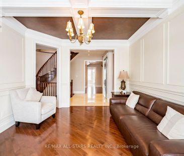 127 YORKLEIGH CIRCLE - Photo 5