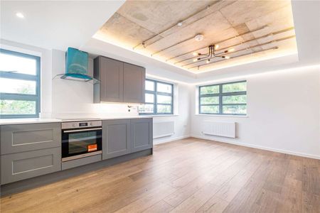 A recently developed first floor one bedroom apartment. - Photo 4