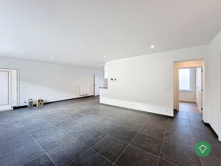 Volledig gerenoveerd gelijkvloers appartement in nostalgische ligging – De Mokker, Koekelare - Photo 3