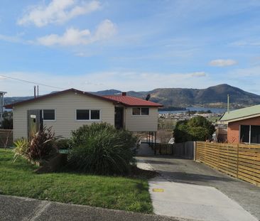 41 Centenary Crescent Claremont TAS 7011 Australia - Photo 4