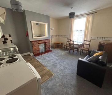 Eastborough, Scarborough, YO11 - Photo 2