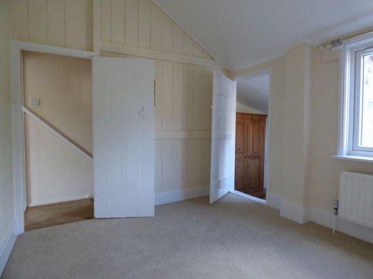 3 bedroom semi-detached house to rent - Photo 1