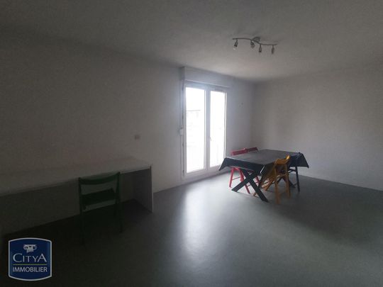 Location Appartement 1 pièce 29m² ST ETIENNE 42100 - Photo 1