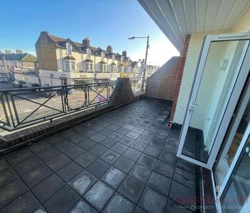 Ilford Lane, IG1 - Photo 1