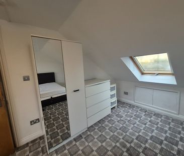 Studio Flat, Priory Gardens, W5 - Photo 2