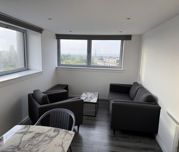 2 bedroom flat to rent - Photo 4