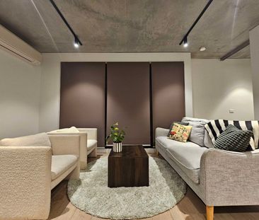 North Melbourne - Photo 1