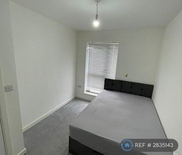2 bedroom flat to rent - Photo 3