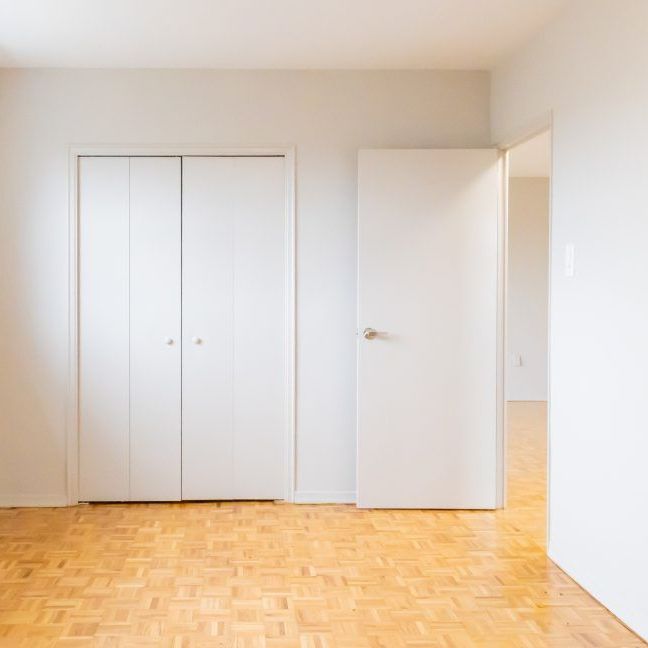 For Lease - 1061 Seneca Avenue Unit# 205, Mississauga, Ontario - Photo 1