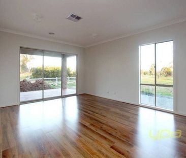 Entertainer’s Dream Overlooking Greens - Photo 2