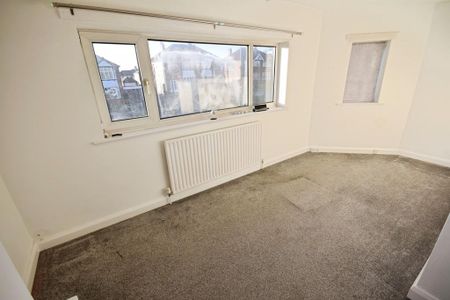 4 bedroom apartment to rent - Photo 4