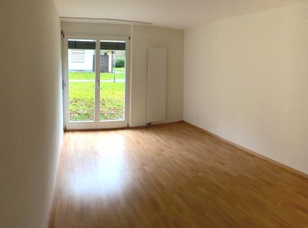 Grand salon de jardin appartement - accessible en fauteuil roulant - Photo 4