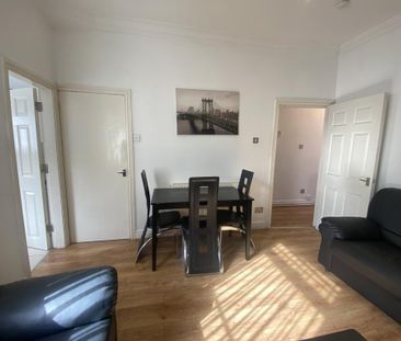 3 bedroom terraced house to rent - Photo 6