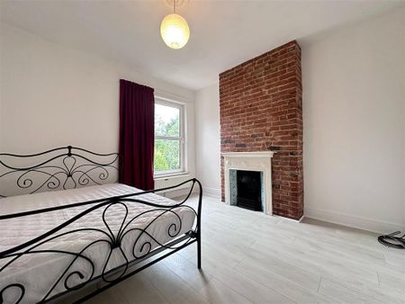 2 bedroom maisonette to rent - Photo 5