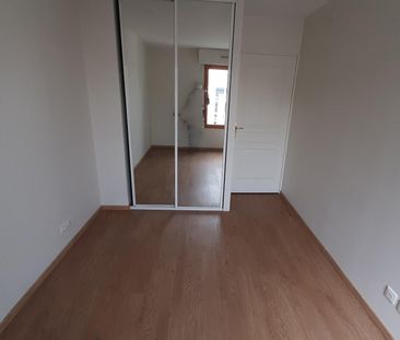 location Appartement T2 DE 46.95m² À PARIS - Photo 3