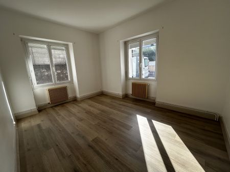 Location Appartement 3 pièces 80m² LE CREUSOT 71200 - Photo 4