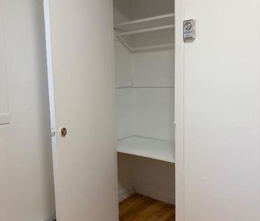 4 1/2 rénové - semi-meublé (LAVAL - STE-ROSE) - Photo 4