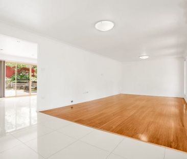 42 Orange Grove, Castle Hill NSW 2154 - House For Rent | Domain - Photo 3