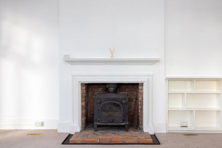 4 bedroom detached house to rent - Photo 5