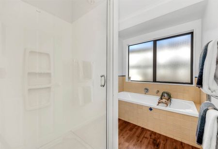 Cul-de-sac Living - Beachlands - Photo 2