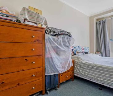 Apartment in Queen St - Photo 1