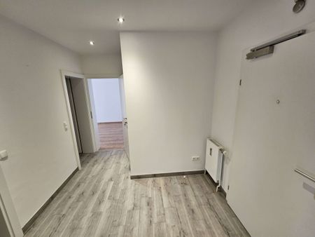 WG - TAUGLICH - Top sanierte 2 - Zimmer Wohnung mit Loggia - Foto 5