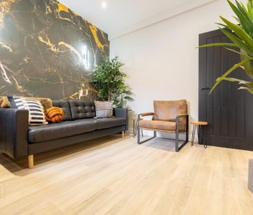 Beersbridge Road, Belfast, BT5 4RZ - Photo 1